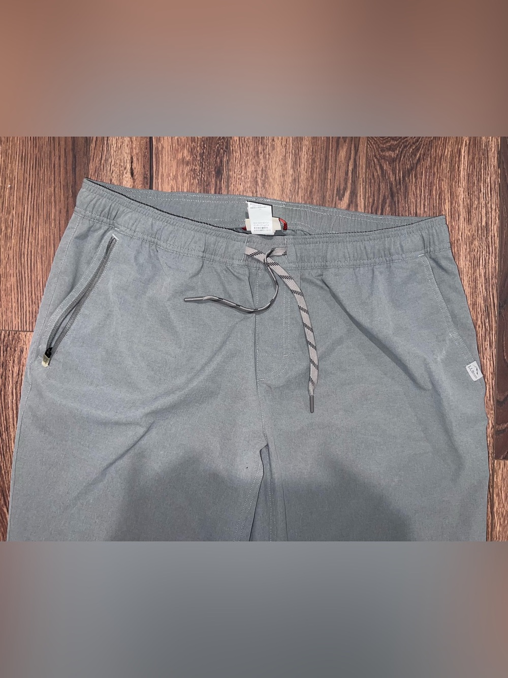 L.L. Bean Men's Gray Lightweight Drawstring Joggers